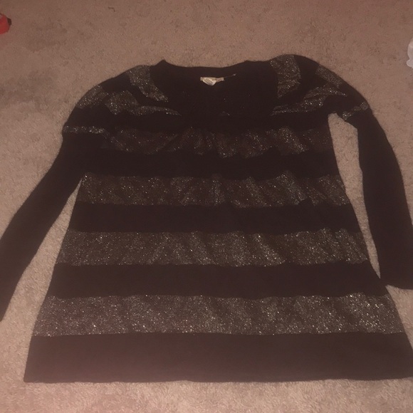 Kenzie Sweater Size Small - Picture 2 of 3